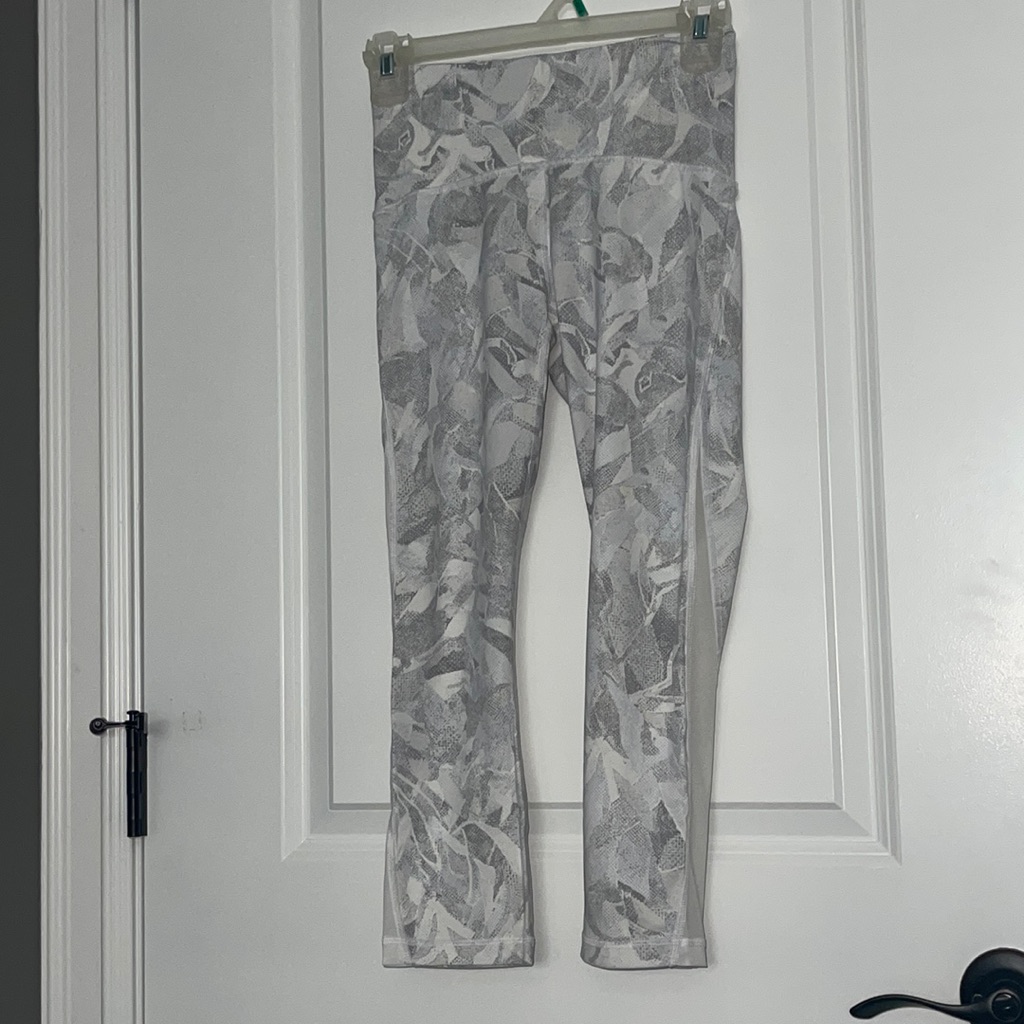 Lululemon Cropped White Leggings